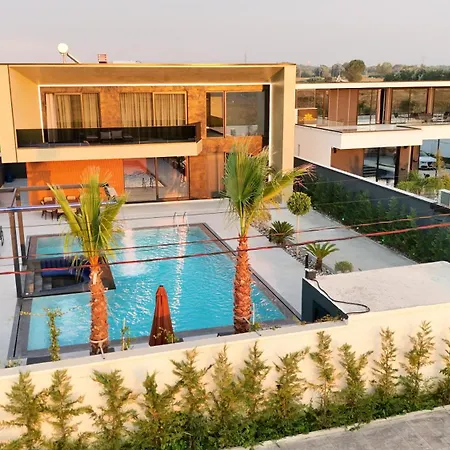 Bliss Luxury *
