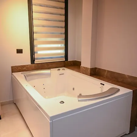 Bliss Luxury ヴィラ Rrushkull (Durres)