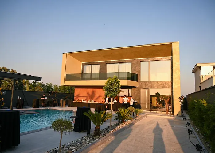 Bliss Luxury Villa